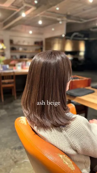 セミロング カラー 髪質改善カラー ベージュ🤎YUMEのヘアスタイル