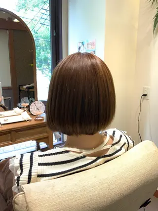 ショート フォーバイグランデ カラーのヘアスタイル