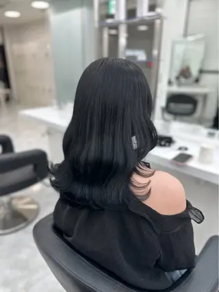 セミロング 曲がる縮毛矯正✨️ パーマ🌀 晃哉‎のヘアスタイル