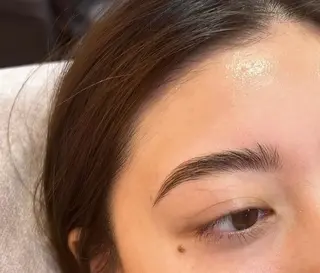 ネイル アイブロウ 大塚眉毛|ハンドケア |肌管理の眉毛・アイブロウイメージ