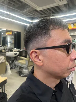 メンズ DAMDEE東京所属・フェードカット特化 &パーマRIKUのヘアスタイル