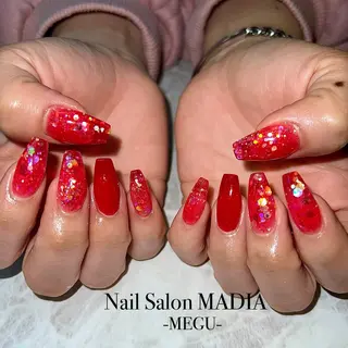 ネイル MADIA藤沢所属・MADIA MEGUのネイルデザイン