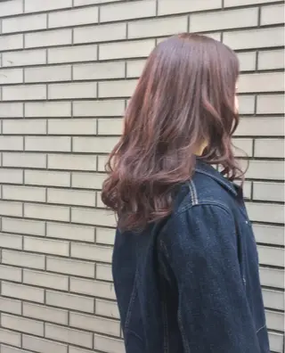 ロング カラー パーマ ブリーチ、パーマ 西部笑のヘアスタイル