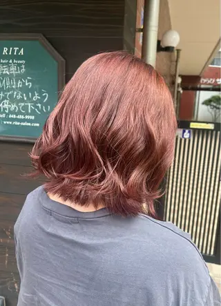 ミディアム なかやま みおのヘアスタイル