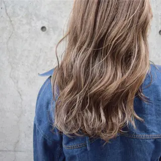 セミロング カラー ハイトーンカラー RYUのヘアスタイル
