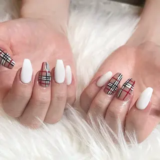 ネイル le'a-レア-【ア イ×ネイル×眉】のネイルデザイン