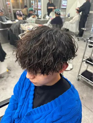 パーマ メンズ メンズ特化✨️ 韓国風パーマ🔥一八のヘアスタイル