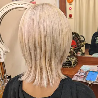 ミディアム カラー fuwat所属・秋葉原でカラーする なら🐉ちぇーたんのヘアスタイル