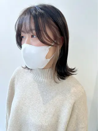 ミディアム カラー ベージュ/インナー カラー🤍Rieのヘアスタイル