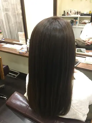 セミロング カラー soto所属・安藤 芽衣のヘアスタイル
