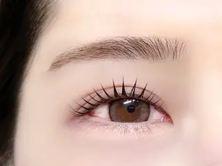 マツエク・マツパ 🤎うる艶ベージュ 🧸MAYUKA🤎のヘアスタイル