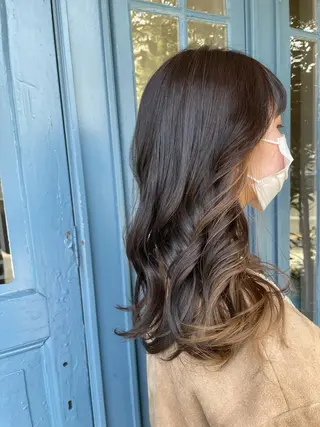 ロング ブリーチ毛矯正.髪質 改善.髪にドラマをのヘアスタイル