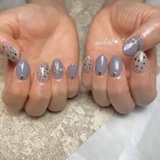 ネイル 粟津 美紀のネイルデザイン