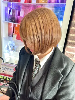 ショート 酸性ストレート 🤍🎀honokaのヘアスタイル