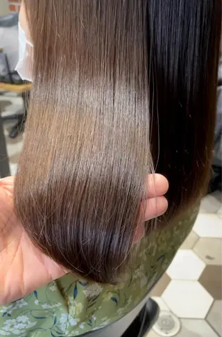 セミロング カラー 縞田 健一のヘアスタイル