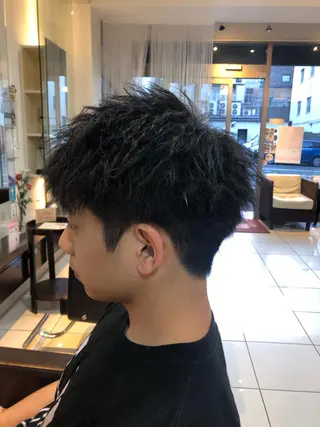 パーマ メンズ カ レラのヘアスタイル