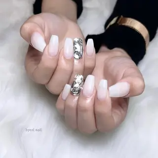 ネイル byeol  nail (ビョルネイル)所属・🌧byeol nail🤍のネイルデザイン