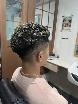 パーマ メンズ ショート √BARBERSHOP(ルートバーバーショップ)所属・√BARBER  SHOPのヘアスタイル