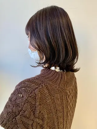 ミディアム カラー 小森 衣純のヘアスタイル
