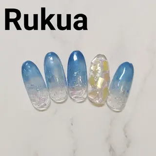 ネイル 吉澤 友恵のネイルデザイン