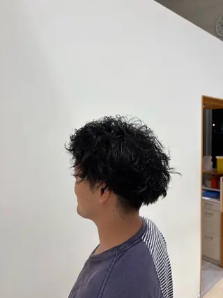 パーマ メンズ 三浦 航平のヘアスタイル