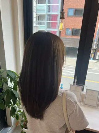 セミロング 鈴木 彩香のヘアスタイル