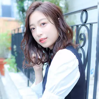 ミディアム カラー パーマ ヘアアレンジ 代官山/恵比寿所属・髪質改善/縮毛矯正 専門 代官山/恵比寿のヘアスタイル