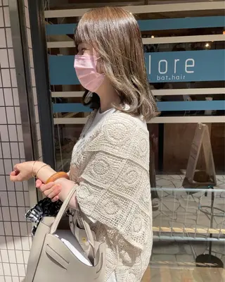 ミディアム カラー あずまぐち めぐみのヘアスタイル