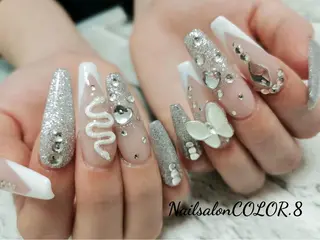 ロング ネイル ネイルサロンカラーエイト所属・color.8 AYAのネイルデザイン