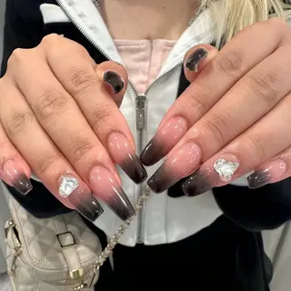 ネイル fein. Matsuri🎀のネイルデザイン