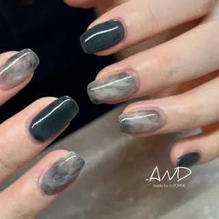 ネイル LOOPER所属・mzh ...のネイルデザイン