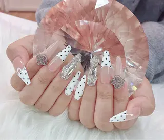 ネイル LoaChaton kaeのネイルデザイン