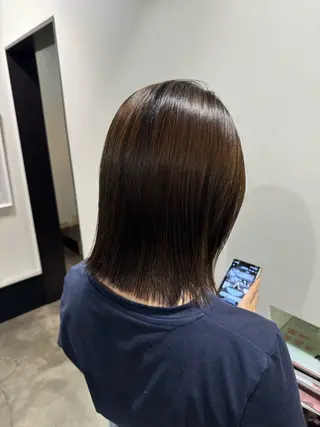 ミディアム タツキ/レイヤー/ パーマ/艶カラーのヘアスタイル