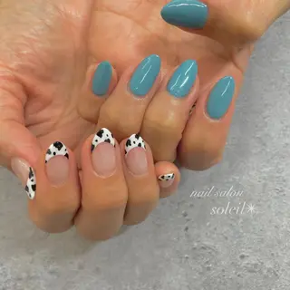 ネイル 粟津 美紀のネイルデザイン