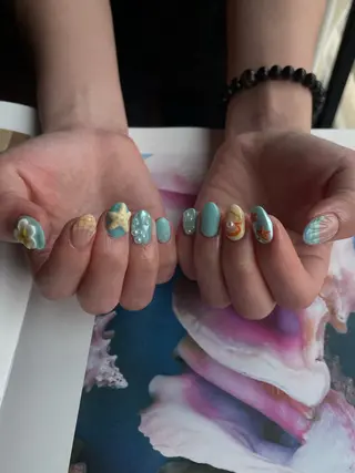 ネイル shion .のネイルデザイン