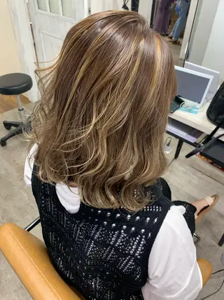 ショート カラー 🎀モテ髪ミルクティ ー🎀yasunaのヘアスタイル