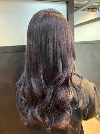 ロング カラー/ブリーチ 岸谷真幸のヘアスタイル