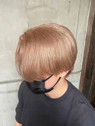 ショート 透け感ベージュ /ミハルのヘアスタイル