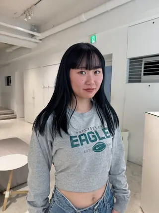 ミディアム カラー 髙橋一哉　ブリーチ/ ベージュカラーのヘアスタイル