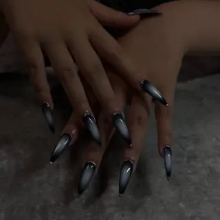 ネイル Noir Haatoのネイルデザイン