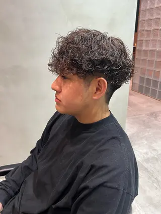 パーマ メンズ fifth神宮前 HIN★T★のヘアスタイル