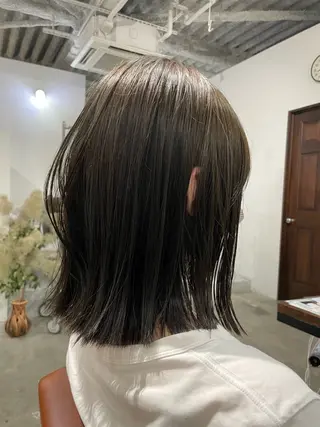 カラー タシロサツキ /　ベージュカラーのヘアスタイル