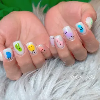 ネイル White lily所属・牧田 雅世のネイルデザイン