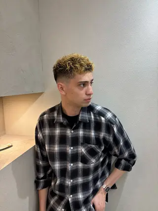 ショート カラー メンズ 渡 汐音のヘアスタイル