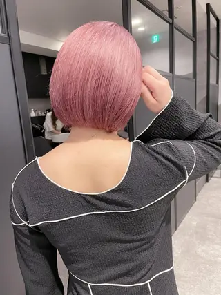 カラー ＿WHITE鳳店 アンダーバーホワイトのヘアスタイル