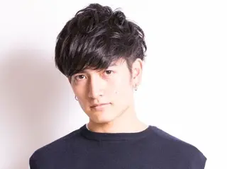 パーマ メンズ 小坂直輝【髪質改善・ 似合わせカット】のヘアスタイル