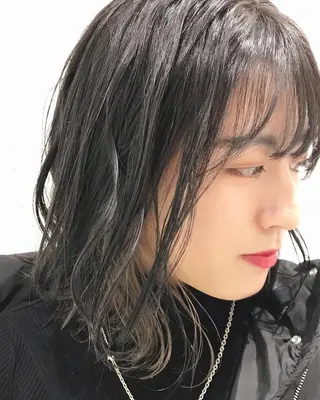 ショート カラー ウエモト タク ショート/レイヤーのヘアスタイル