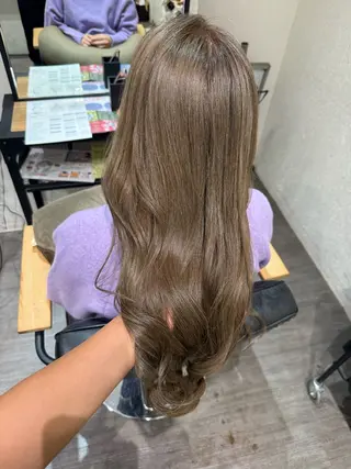 ロング カラー 上田 紗也のヘアスタイル