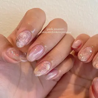 ネイル essence所属・pétit maakoのネイルデザイン