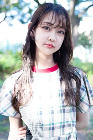 ミディアム カラー Chic シックのヘアスタイル